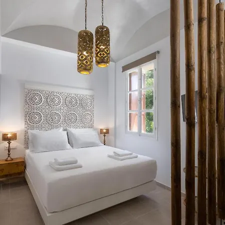 Legato House דירה